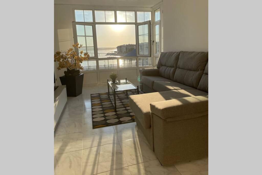 Apartamento Plaza Del Parque Вилануева де Ароса Екстериор снимка